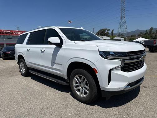 2023 Chevrolet Suburban LT