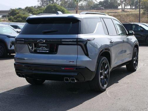 2025 Chevrolet Traverse RS