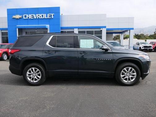 2021 Chevrolet Traverse LT Cloth