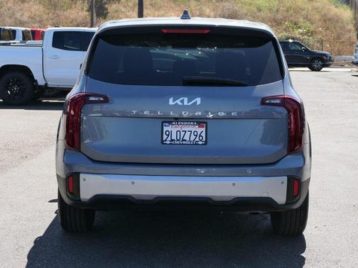2024 Kia Telluride LX