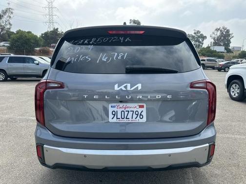 2024 Kia Telluride LX