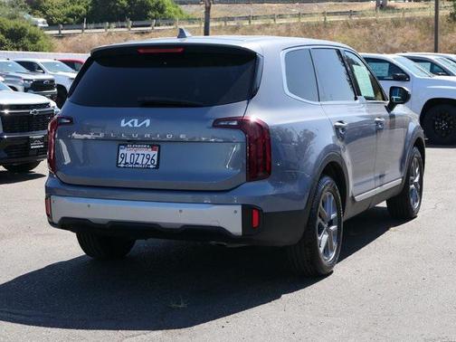 2024 Kia Telluride LX