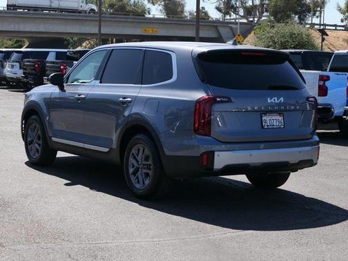 2024 Kia Telluride LX
