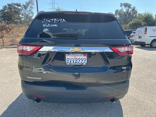 2021 Chevrolet Traverse LS
