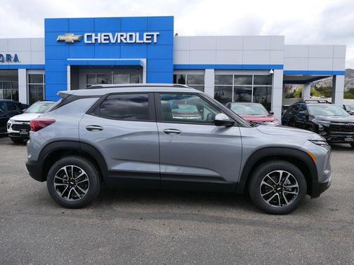 Sterling Gray Metallic 2026 Chevrolet Trailblazer LT