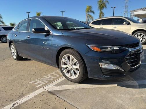2022 Chevrolet Malibu FWD LT