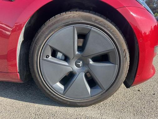 2022 Tesla Model 3 Standard Range