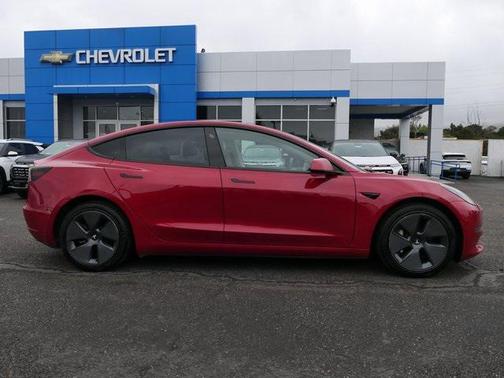 2022 Tesla Model 3 Standard Range