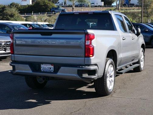 2022 Chevrolet Silverado 1500 Custom