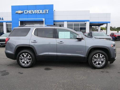 2022 GMC Acadia AWD SLT