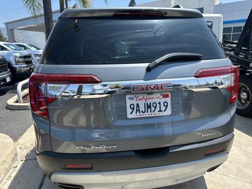 2022 GMC Acadia AWD SLT