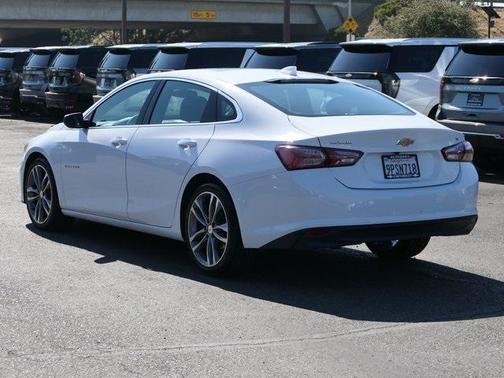 2022 Chevrolet Malibu FWD LT
