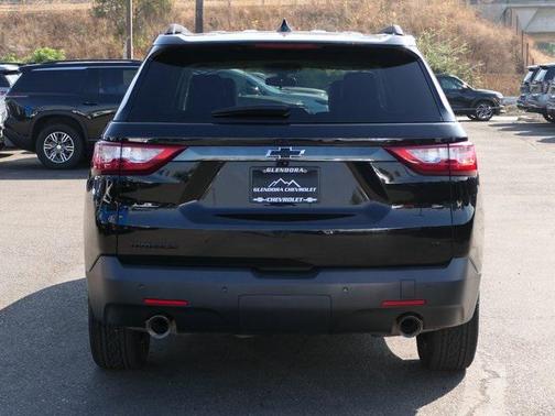 2021 Chevrolet Traverse LT Cloth