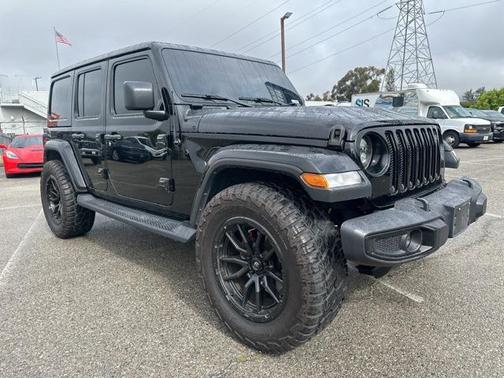 2023 Jeep Wrangler 4-Door Sahara 4x4
