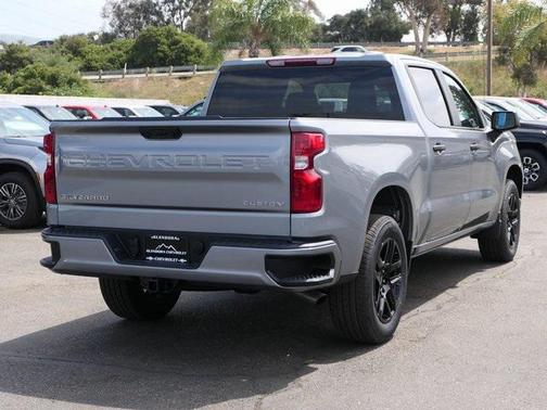 2025 Chevrolet Silverado 1500 Custom