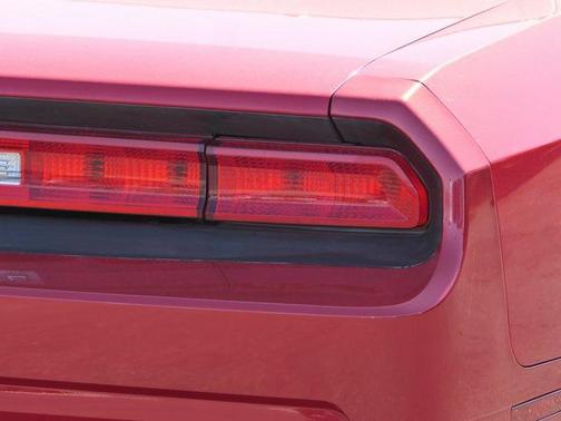 2012 Dodge Challenger SXT