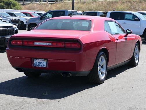 2012 Dodge Challenger SXT