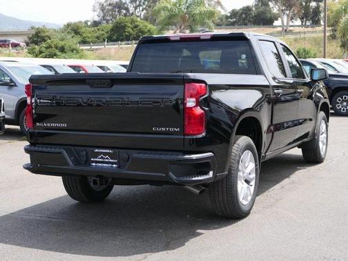 2025 Chevrolet Silverado 1500 Custom
