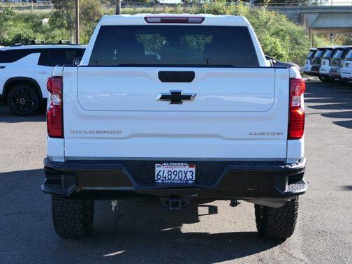 2024 Chevrolet Silverado 1500 Custom Trail Boss