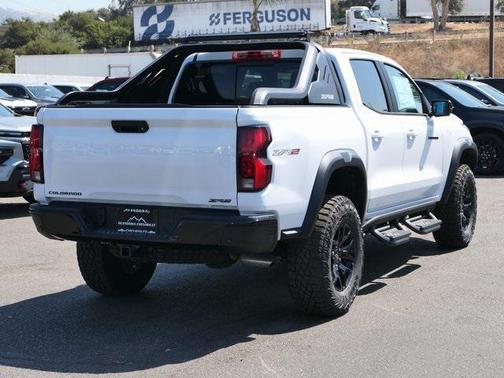2025 Chevrolet Colorado ZR2
