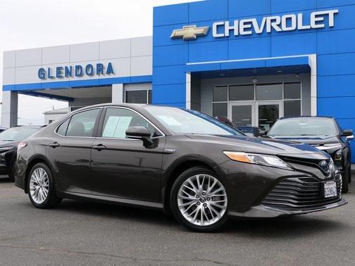 2019 Toyota Camry Hybrid XLE