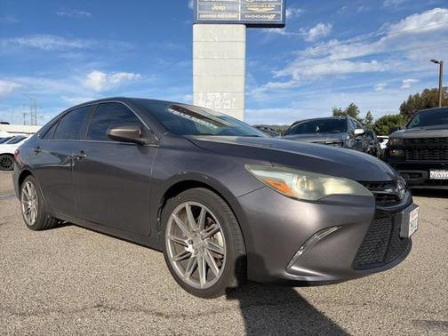 2015 Toyota Camry SE