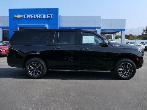 2023 Chevrolet Suburban 4WD Z71