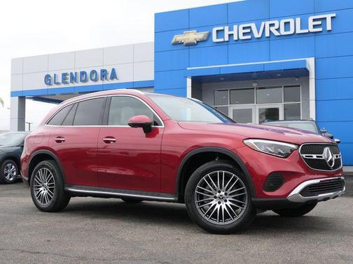 MANUFAKTUR Cardinal Red Metallic 2023 Mercedes-Benz GLC 300 4MATIC