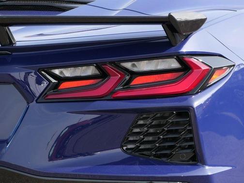 2026 Chevrolet Corvette Stingray w/2LT