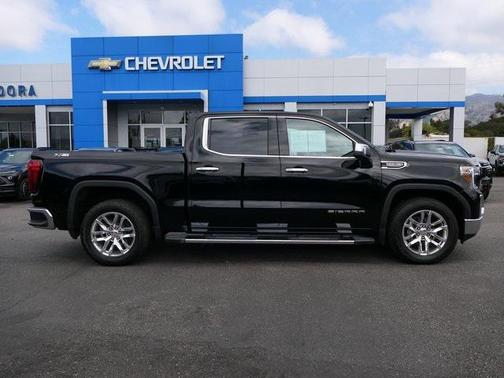 2022 GMC Sierra 1500 SLT