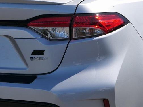2025 Toyota Corolla Hybrid SE