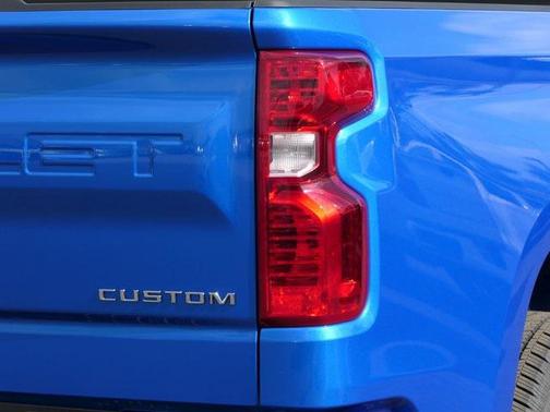 2025 Chevrolet Silverado 1500 Custom