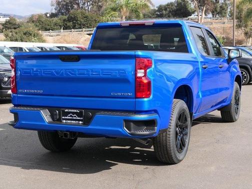 2025 Chevrolet Silverado 1500 Custom