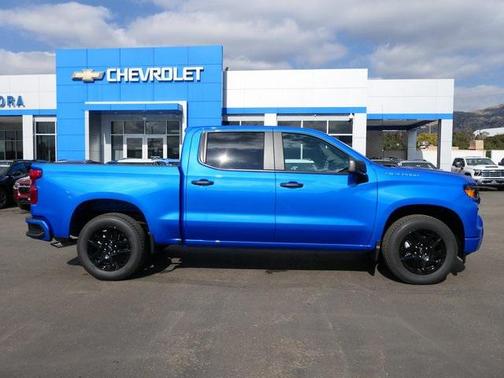 2025 Chevrolet Silverado 1500 Custom
