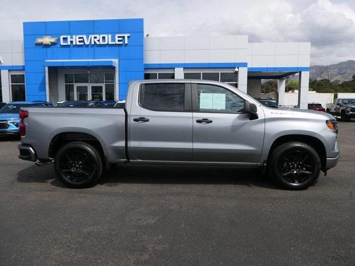2025 Chevrolet Silverado 1500 Custom