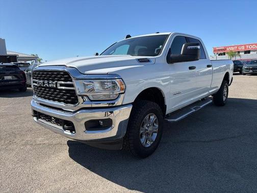 2024 RAM 2500 Big Horn Crew Cab 4x4 8' Box