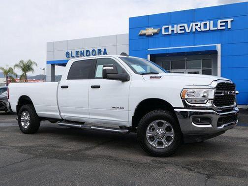 2024 RAM 2500 Big Horn Crew Cab 4x4 8' Box