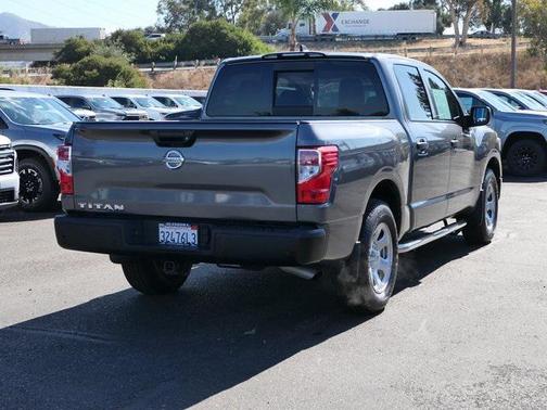 2022 Nissan Titan S