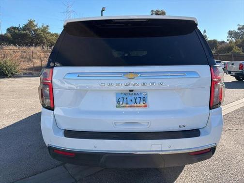 2023 Chevrolet Suburban LT