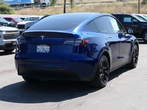 2024 Tesla Model Y Long Range Dual Motor All-Wheel Drive