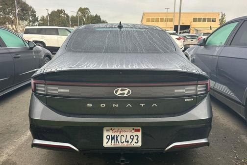 2024 Hyundai SONATA Hybrid Limited