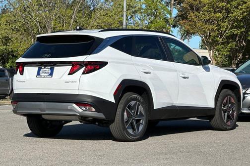 Creamy White Pearl 2026 Hyundai TUCSON Hybrid SEL