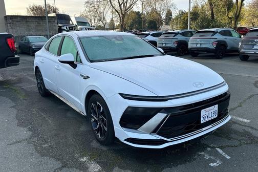 2025 Hyundai SONATA SEL