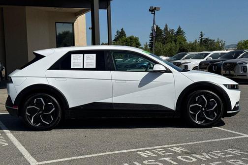 Atlas White 2024 Hyundai IONIQ 5 SEL