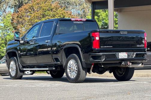 Black 2022 Chevrolet Silverado 3500 High Country