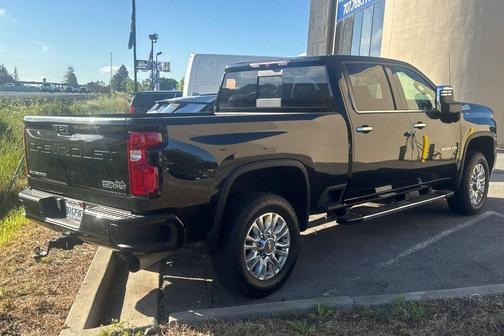Black 2022 Chevrolet Silverado 3500 High Country