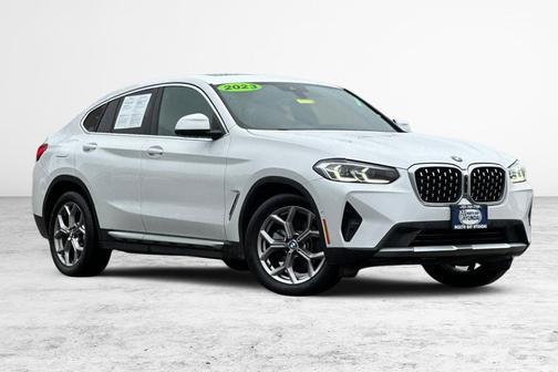 White 2023 BMW X4 xDrive30i