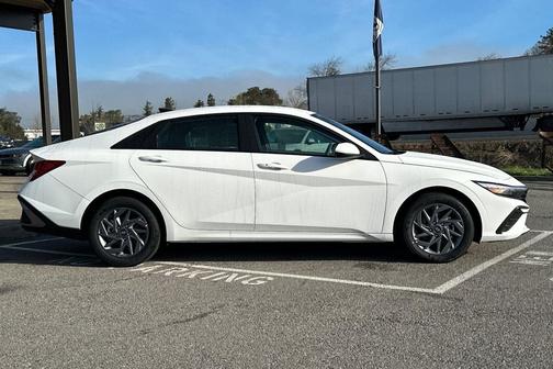 2026 Hyundai ELANTRA HEV Blue