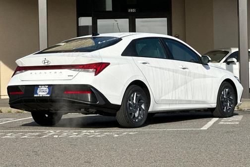 2026 Hyundai ELANTRA HEV Blue