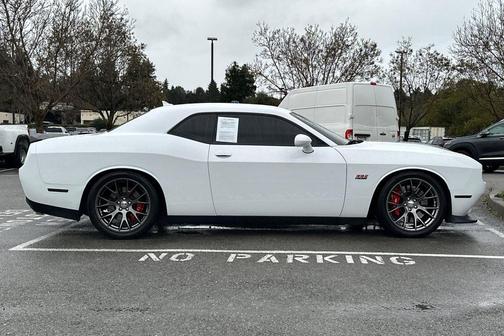 2015 Dodge Challenger SRT 392